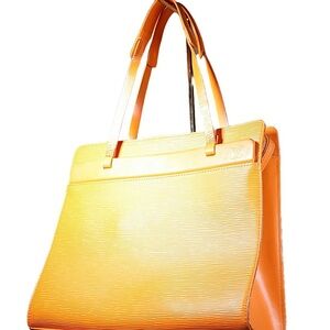 LOUIS VUITTON Epi Croisette PM Mandarin Handbag Purse